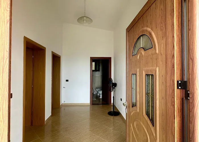 Daire Fabio Gjiri I Lalzit Dıraç